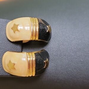 Vintage Enamel Earrings Clip On